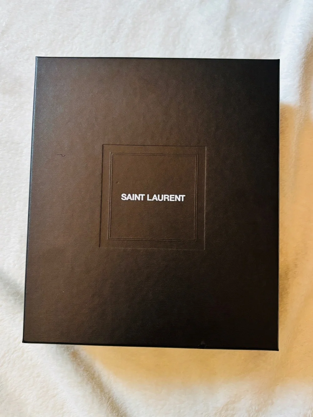 Saint Laurent authentic saint